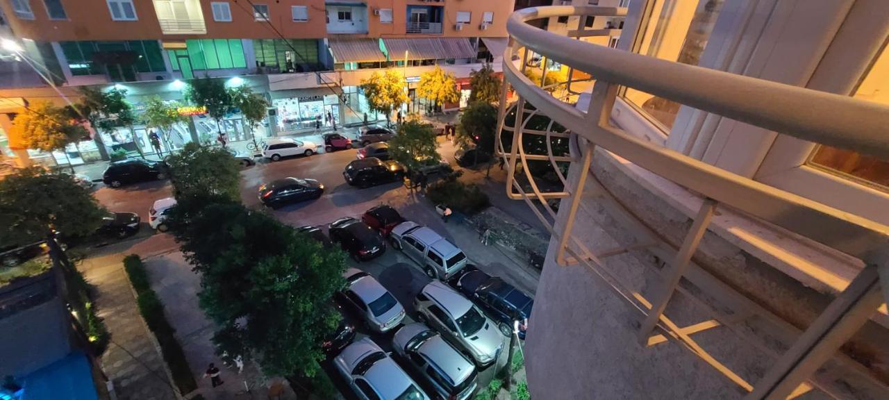 Oro Apartments ティラナ エクステリア 写真